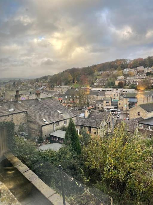 Brook Cottage ホルムファース エクステリア 写真