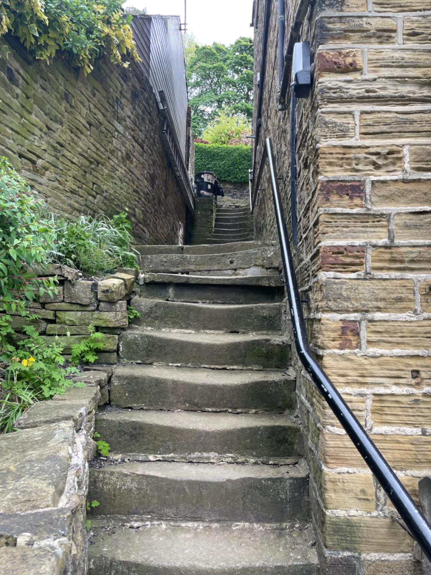 Brook Cottage ホルムファース エクステリア 写真